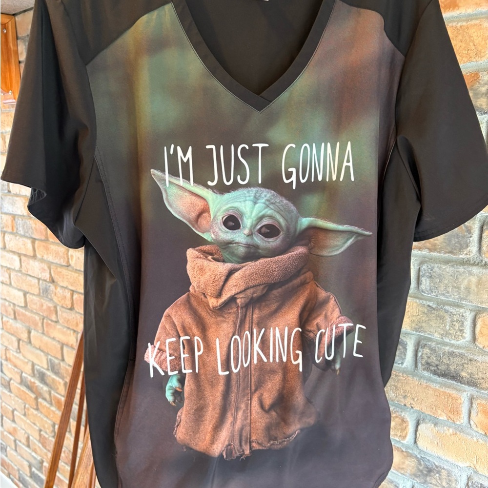 Star Wars Unisex Black XL Scrub Top with Grogu Graphic & Kangaroo Pocket